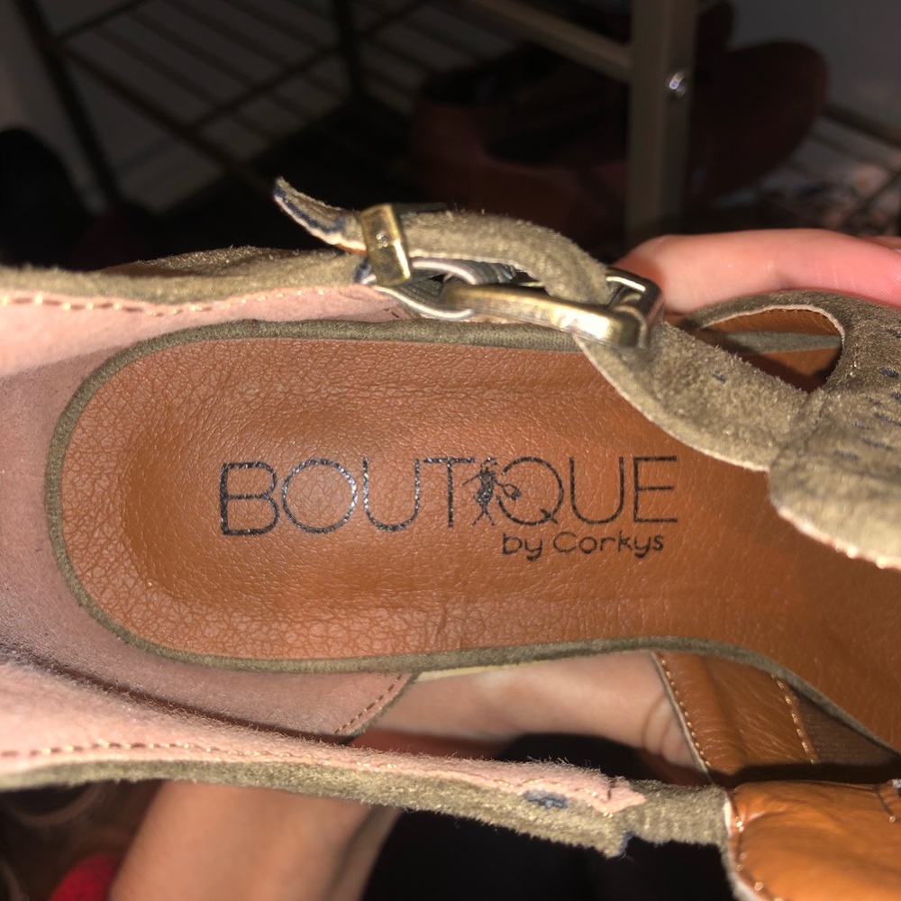 Booties - Picture 3 of 4